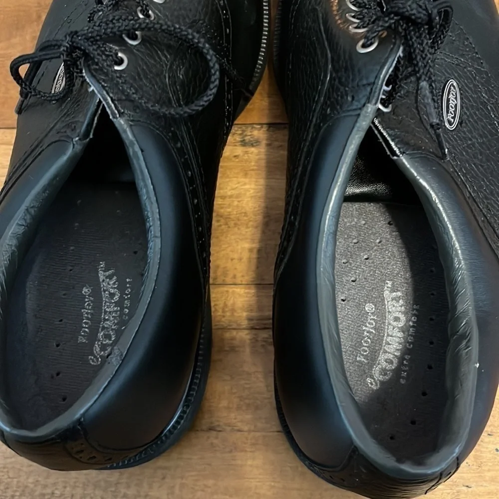 FOOT Joy mens golf shoes